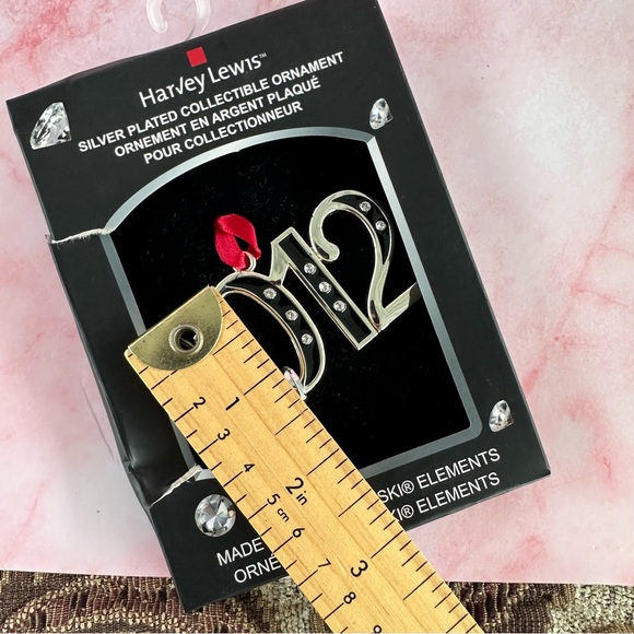 Harvey Lewis Collectible Ornament 2012 with Swarovski Elements - Picture 6 of 7